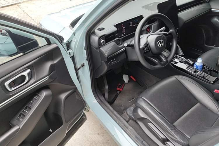 Used Honda e:NP1 2023 420 km Vision Edition Driver Seat