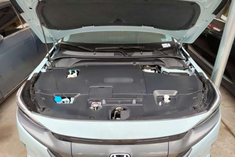 Used Honda e:NP1 2023 420 km Vision Edition Engine Bay