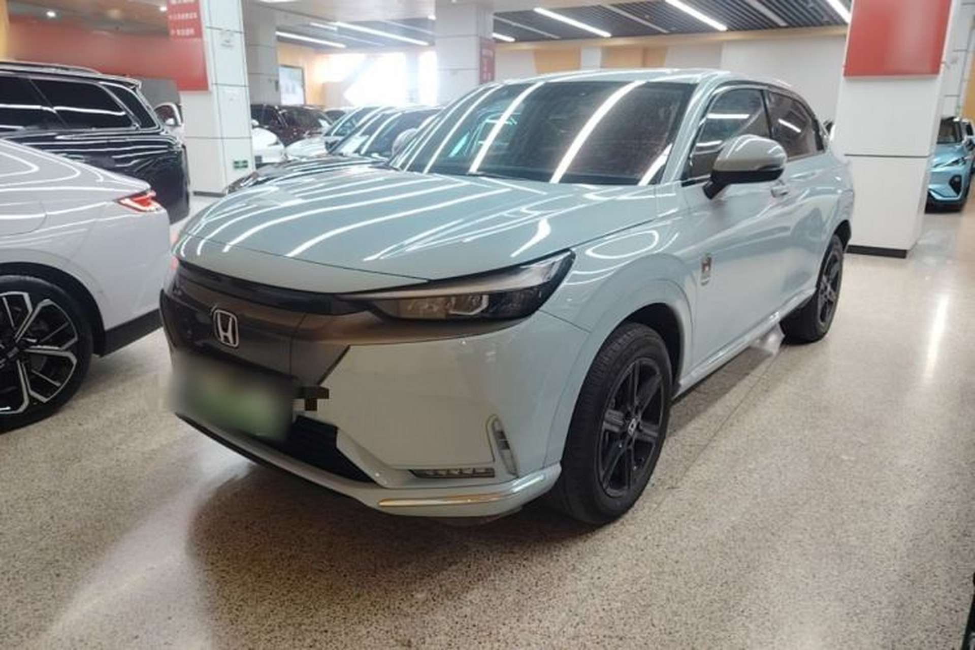 Used Honda e:NP1 2023 420 km Vision Edition Front Left 45 Deg
