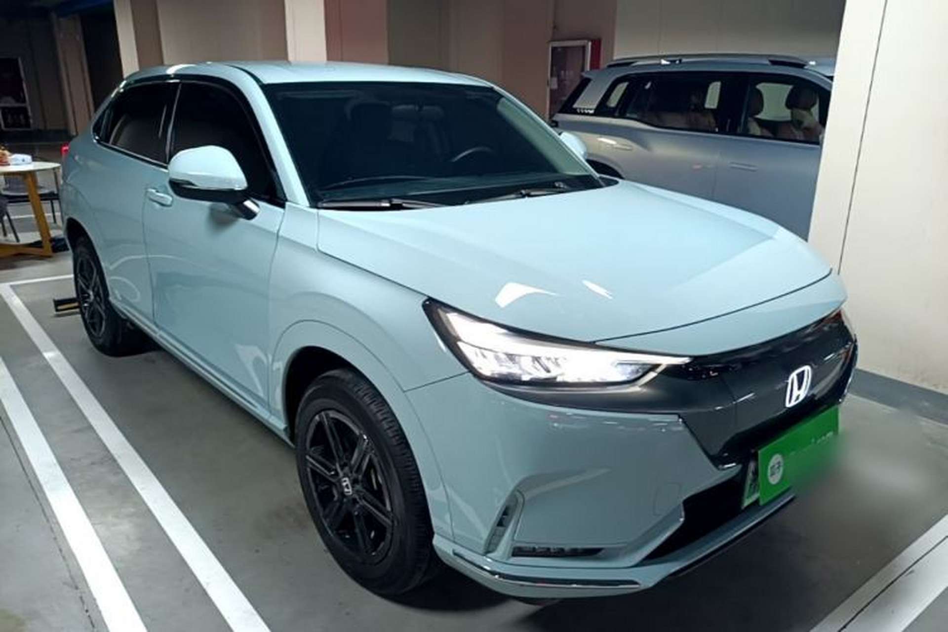 Used Honda e:NP1 2023 420 km Vision Edition Front Right 45 Deg