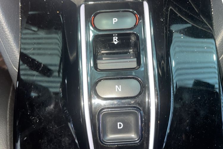 Used Honda e:NP1 2023 420 km Vision Edition Gear Lever