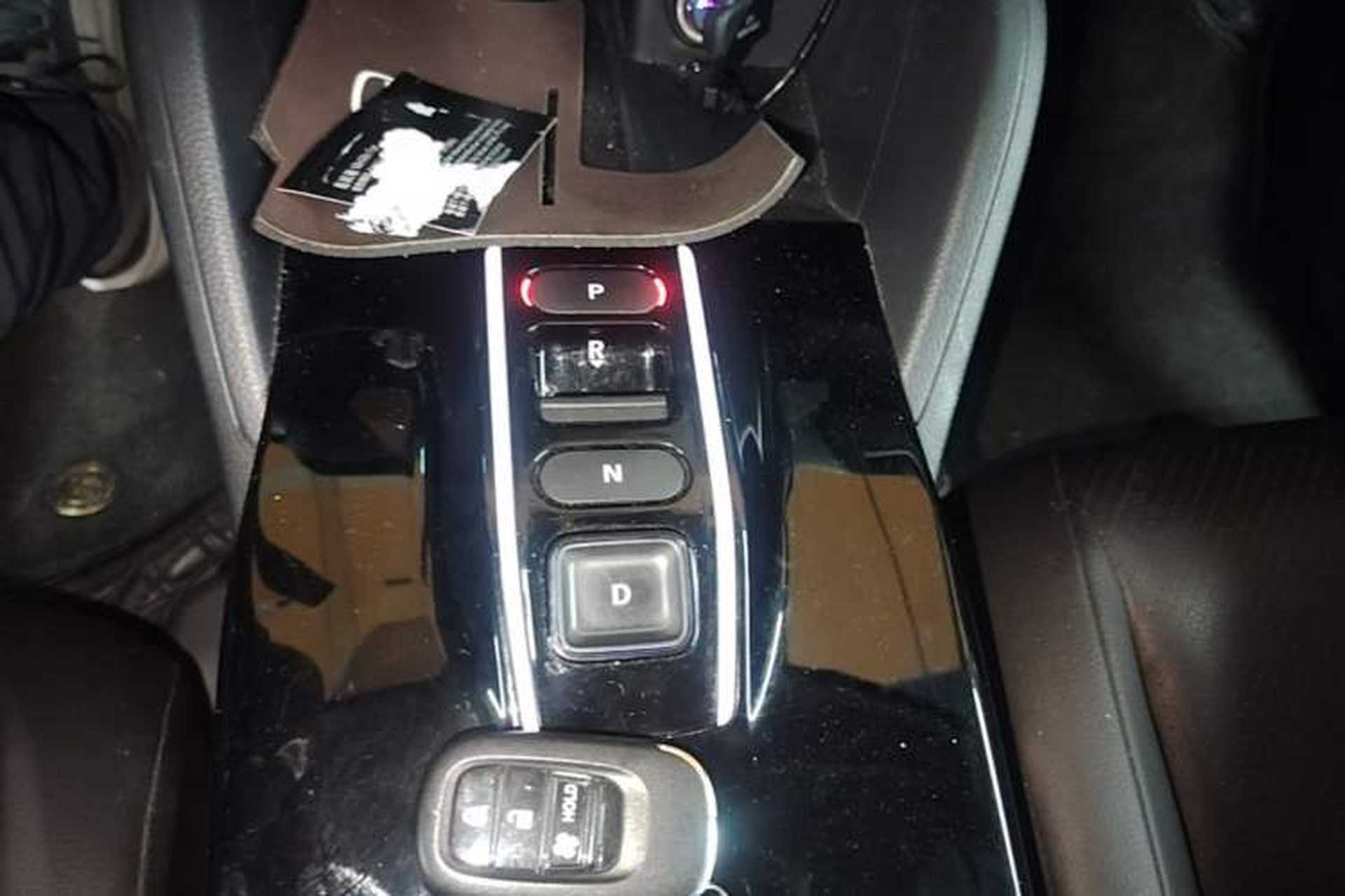 Used Honda e:NP1 2023 420 km Vision Edition Gear Lever