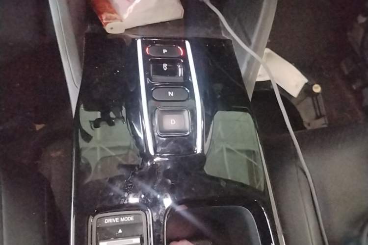 Used Honda e:NP1 2023 420 km Vision Edition Gear Lever
