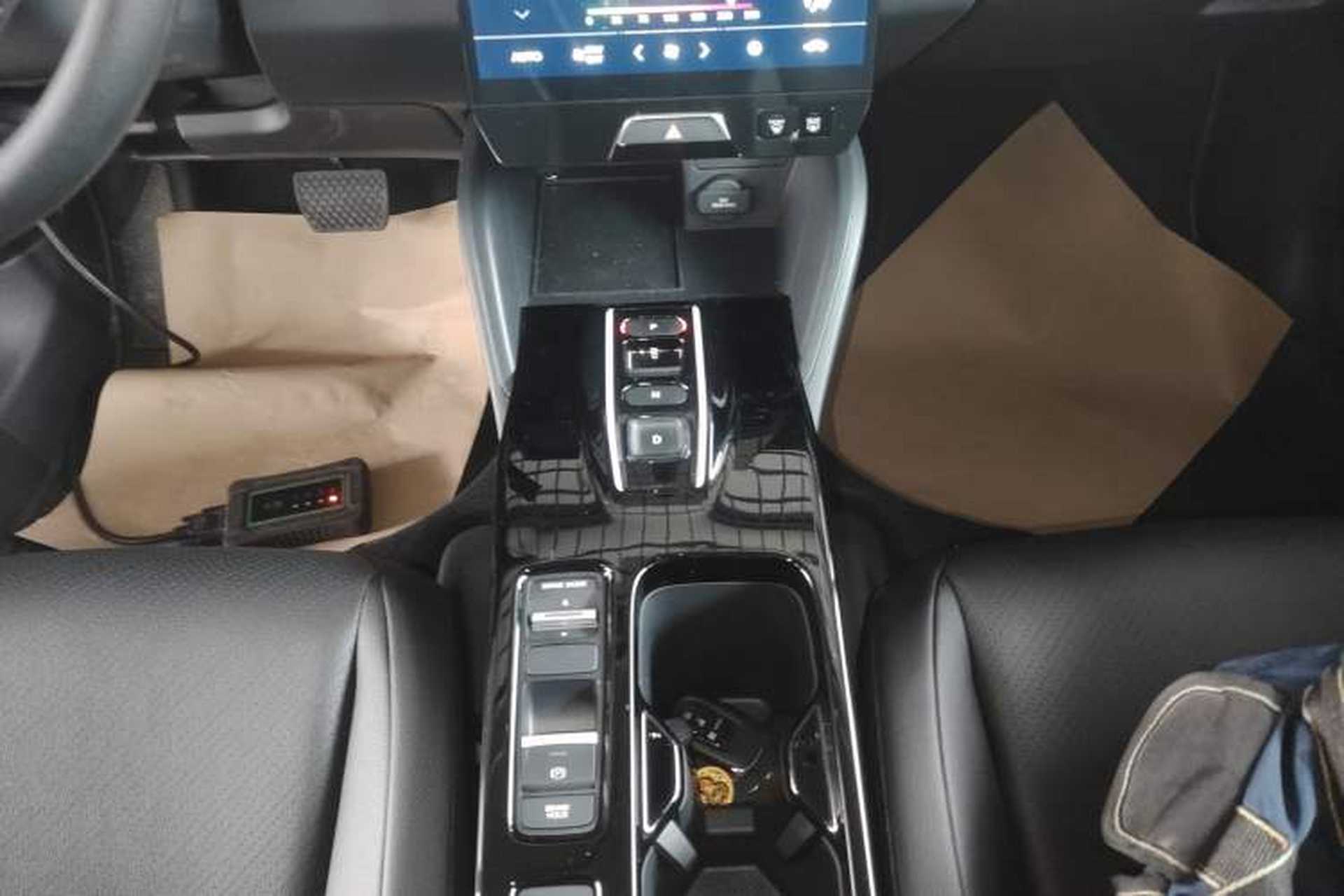 Used Honda e:NP1 2023 420 km Vision Edition Gear Lever