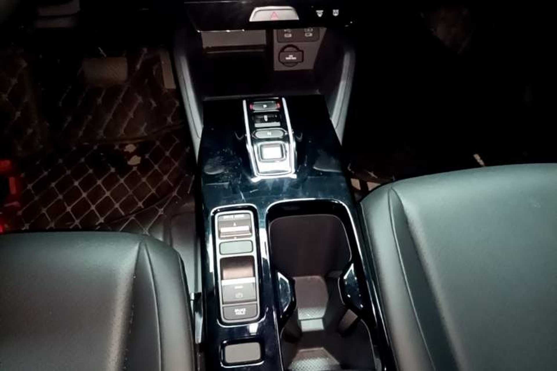 Used Honda e:NP1 2023 420 km Vision Edition Gear Lever