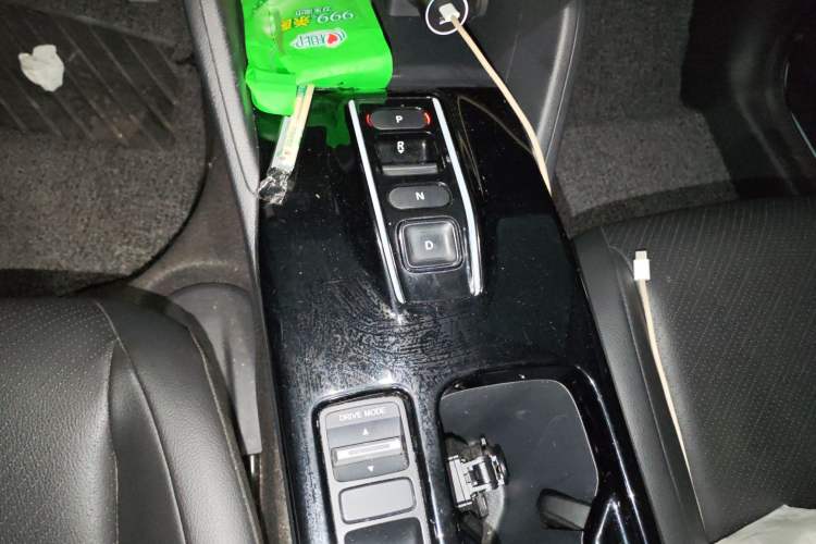 Used Honda e:NP1 2023 420 km Vision Edition Gear Lever
