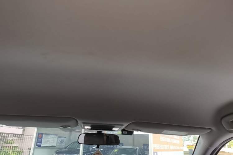 Used Honda e:NP1 2023 420 km Vision Edition Headliner