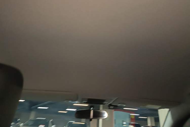 Used Honda e:NP1 2023 420 km Vision Edition Headliner