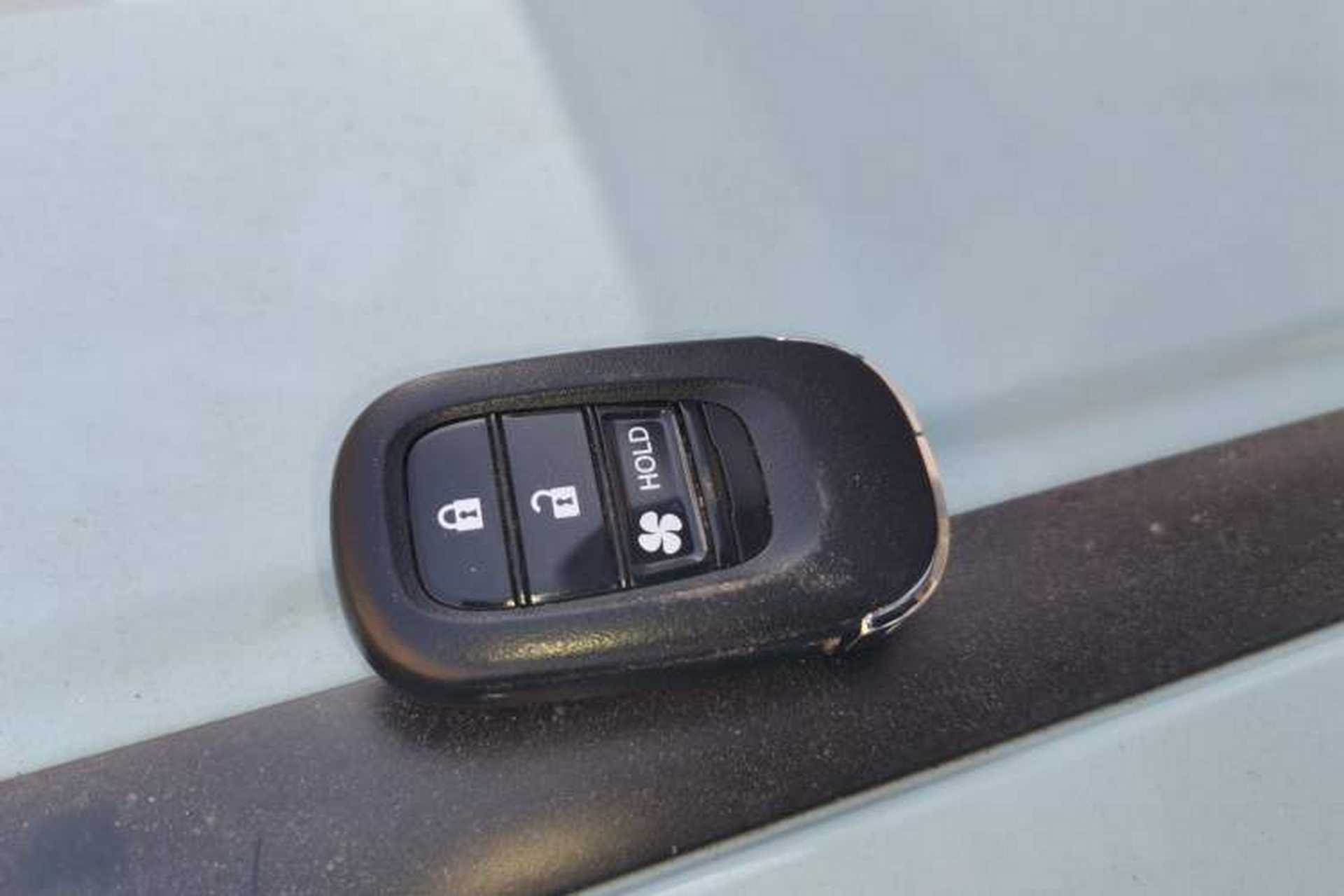 Used Honda e:NP1 2023 420 km Vision Edition Interior 1