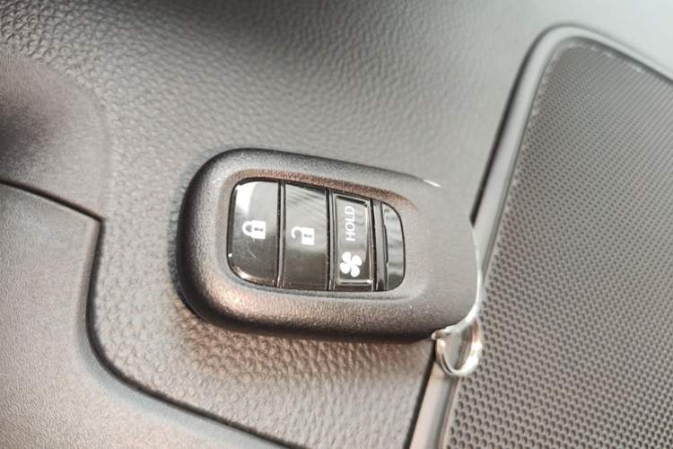 Used Honda e:NP1 2023 420 km Vision Edition Interior 1
