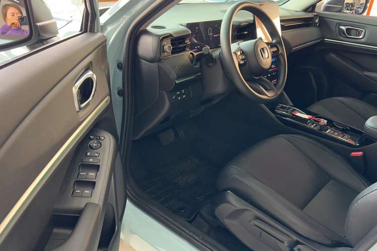 Used Honda e:NP1 2023 420 km Vision Edition Interior 2