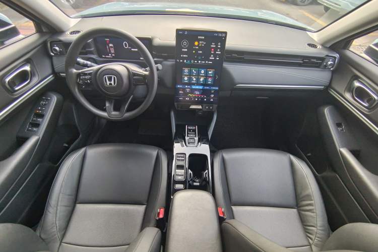 Used Honda e:NP1 2023 420 km Vision Edition Interior 2