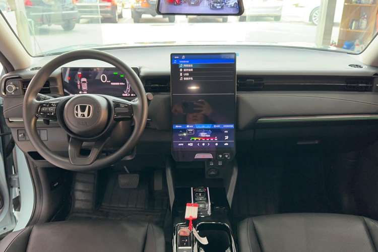 Used Honda e:NP1 2023 420 km Vision Edition Interior 3