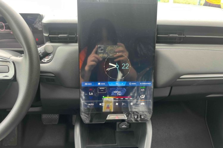 Used Honda e:NP1 2023 420 km Vision Edition Interior 3