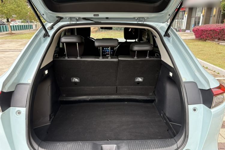Used Honda e:NP1 2023 420 km Vision Edition Interior 5