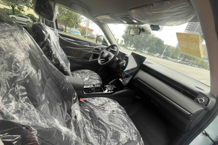 Used Honda e:NP1 2023 420 km Vision Edition Interior 9