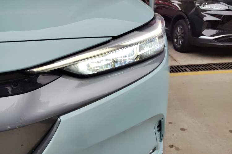 Used Honda e:NP1 2023 420 km Vision Edition Left Front Headlight