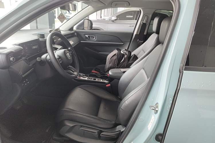 Used Honda e:NP1 2023 420 km Vision Edition Left Front Seat
