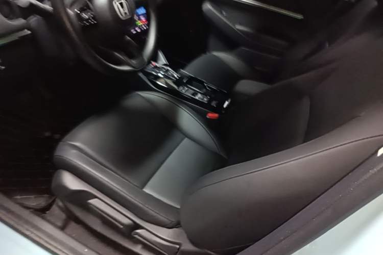 Used Honda e:NP1 2023 420 km Vision Edition Left Front Seat