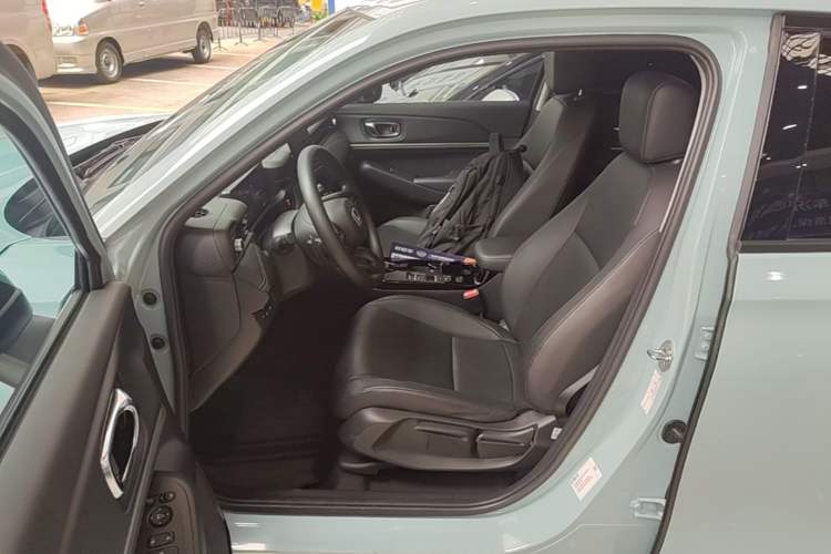 Used Honda e:NP1 2023 420 km Vision Edition Left Front Seat