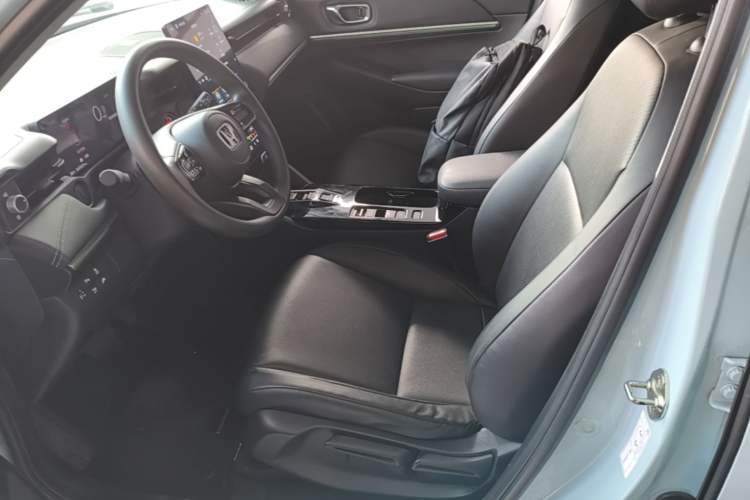 Used Honda e:NP1 2023 420 km Vision Edition Left Front Seat