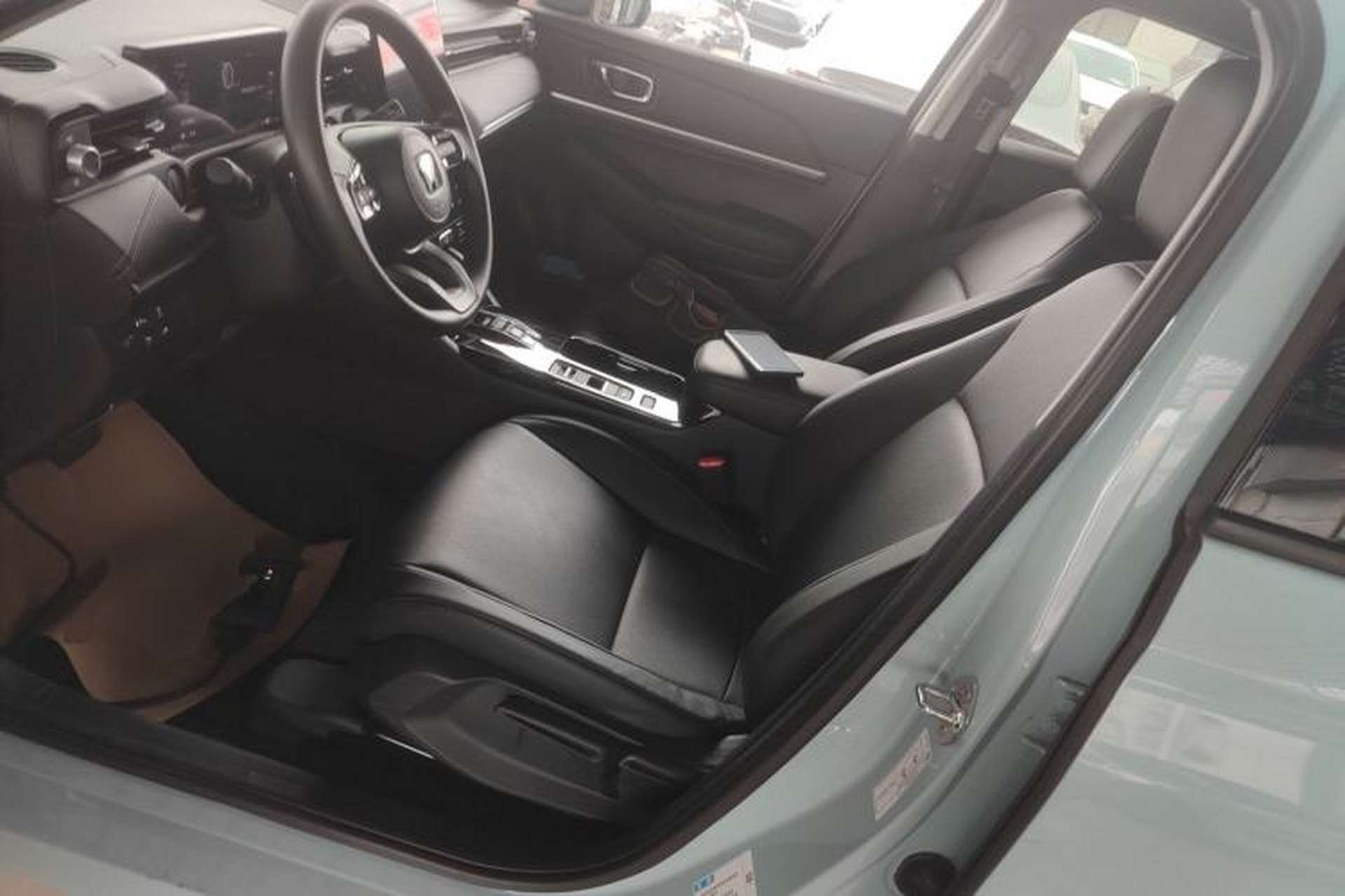 Used Honda e:NP1 2023 420 km Vision Edition Left Front Seat