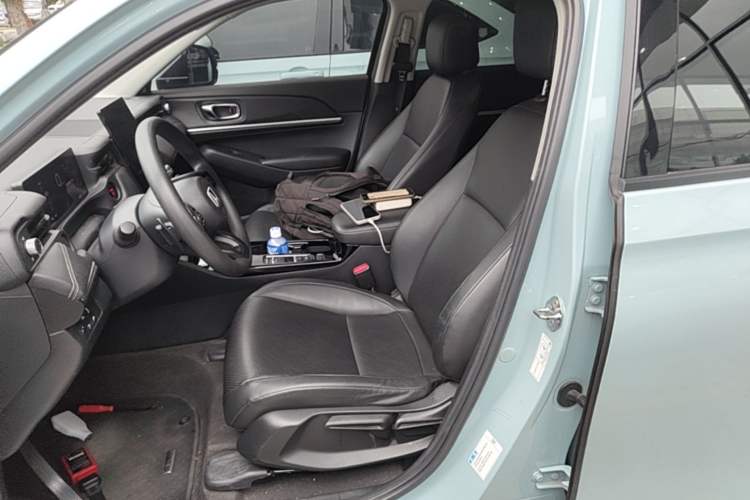 Used Honda e:NP1 2023 420 km Vision Edition Left Front Seat