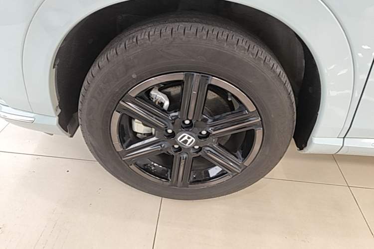 Used Honda e:NP1 2023 420 km Vision Edition Left Front Wheel Hub
