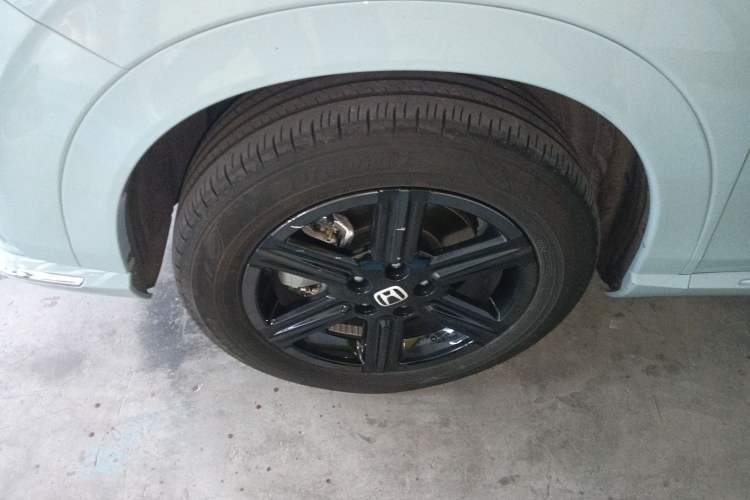 Used Honda e:NP1 2023 420 km Vision Edition Left Front Wheel Hub