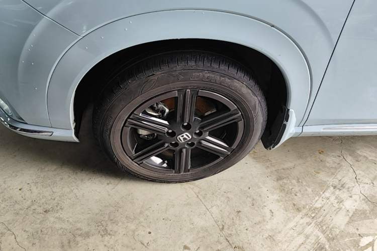 Used Honda e:NP1 2023 420 km Vision Edition Left Front Wheel Hub