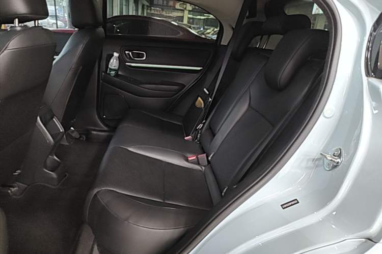 Used Honda e:NP1 2023 420 km Vision Edition Left Rear Seat