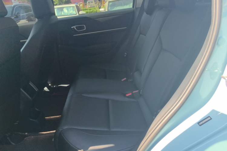 Used Honda e:NP1 2023 420 km Vision Edition Left Rear Seat