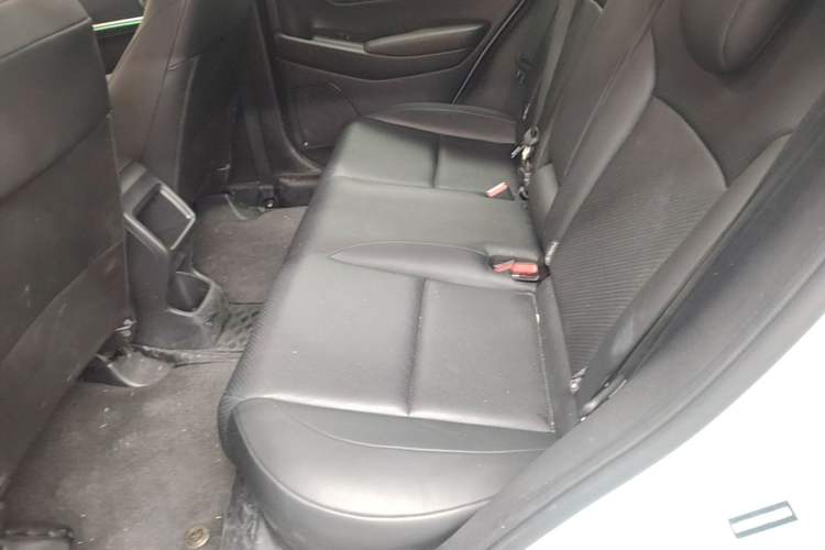 Used Honda e:NP1 2023 420 km Vision Edition Left Rear Seat