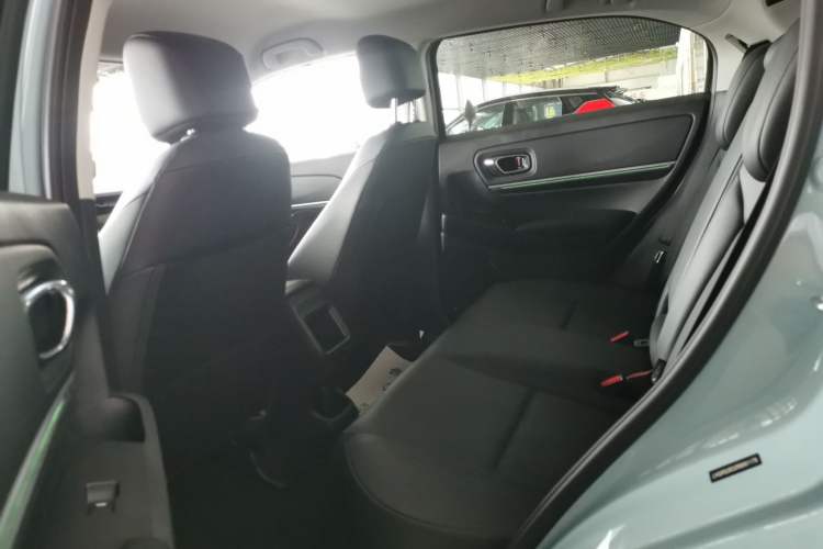 Used Honda e:NP1 2023 420 km Vision Edition Left Rear Seat