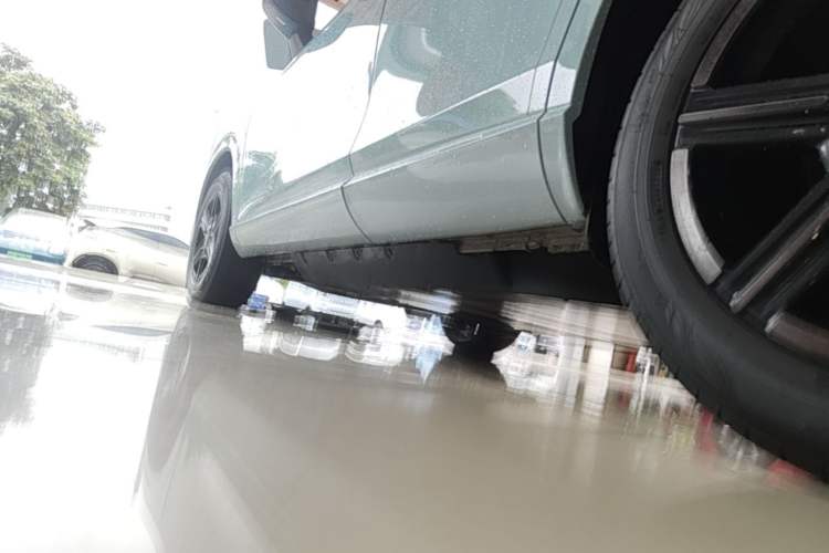 Used Honda e:NP1 2023 420km Extreme Edition Left Side Sill