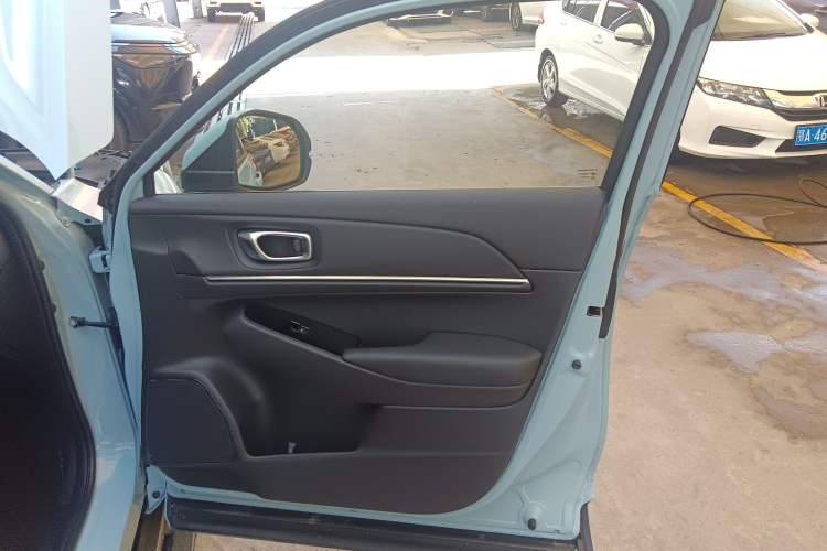 Used Honda e:NP1 2023 510 km Range Lanji Version Right Front Door Interior