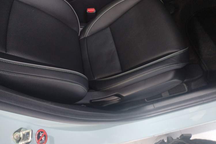 Used Honda e:NP1 2023 510 km Range Lanji Version Right Front Seat