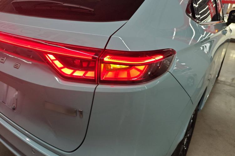 Used Honda e:NP1 2023 420 km Vision Edition Right Rear Taillight