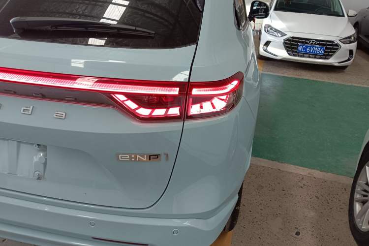 Used Honda e:NP1 2023 420 km Vision Edition Right Rear Taillight