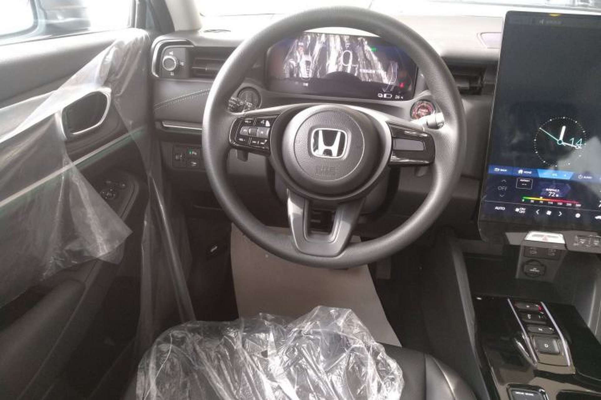 Used Honda e:NP1 2023 420 km Vision Edition Steering Wheel