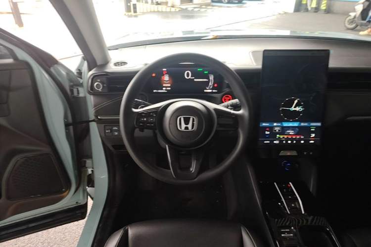 Used Honda e:NP1 2023 420 km Vision Edition Steering Wheel