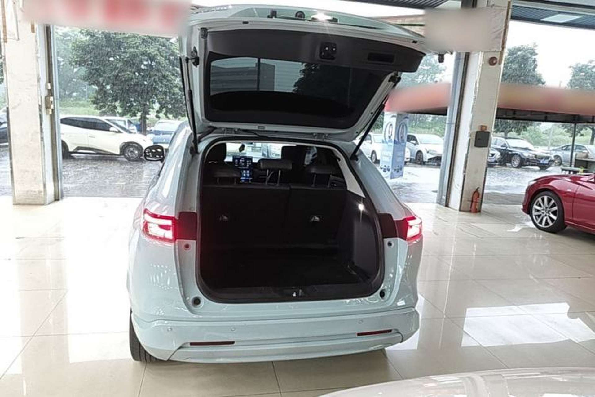 Used Honda e:NP1 2023 420 km Vision Edition Trunk