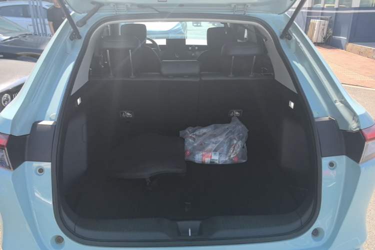 Used Honda e:NP1 2023 420 km Vision Edition Trunk