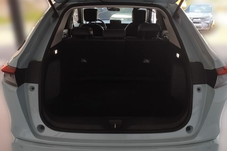 Used Honda e:NP1 2023 420 km Vision Edition Trunk