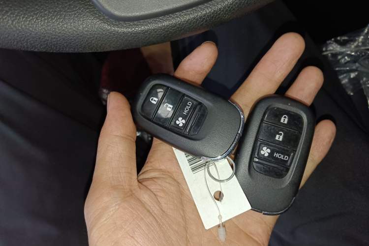 Used Honda e:NP1 2023 420 km Vision Edition Vehicle Key