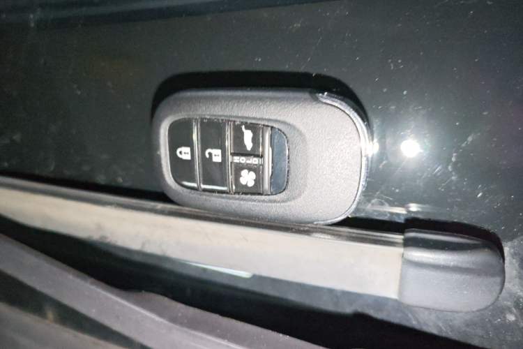 Used Honda e:NP1 2023 420 km Vision Edition Vehicle Key