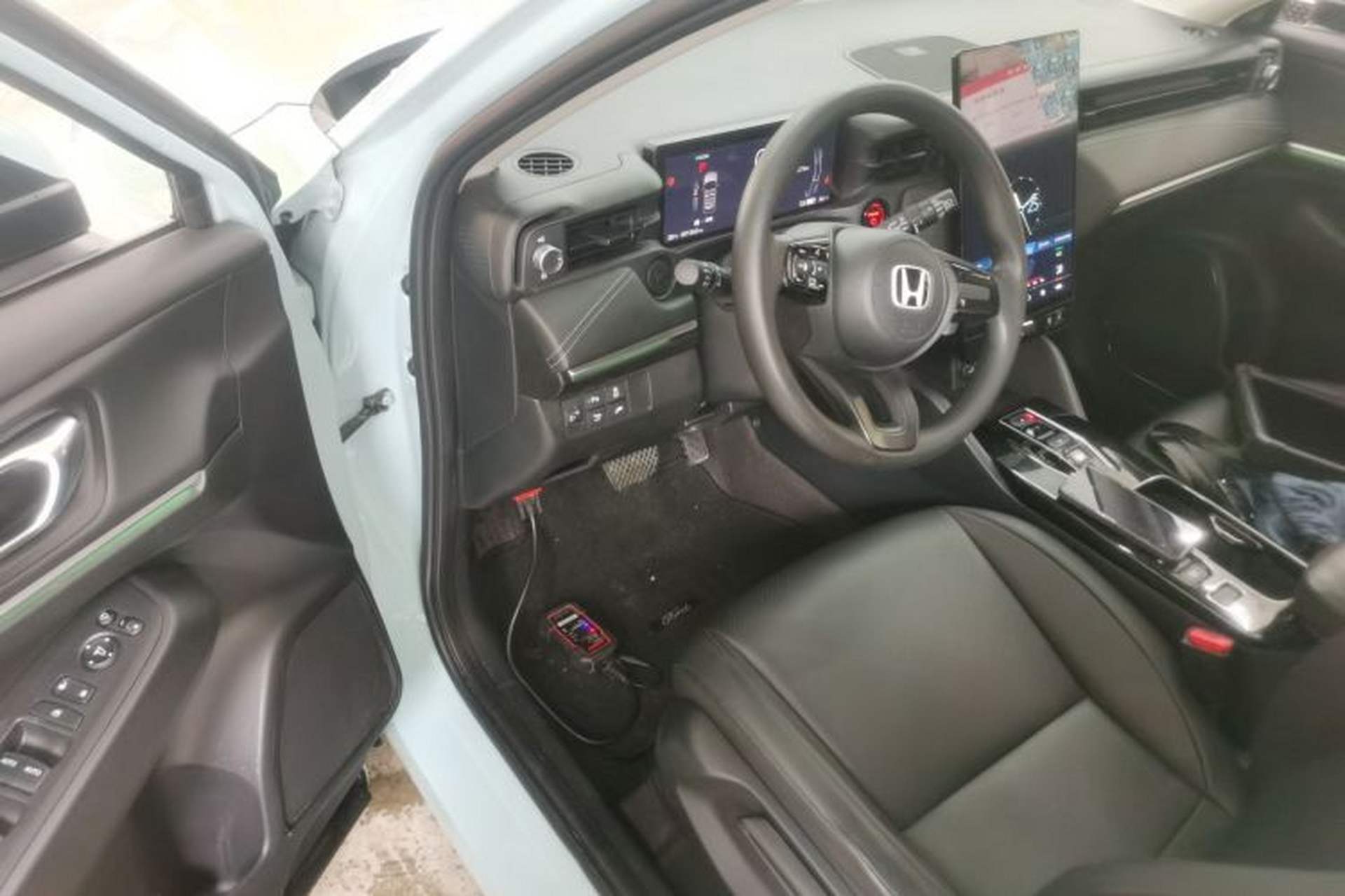 Used Honda e:NP1 2023 420 km Vision Edition Interior 3