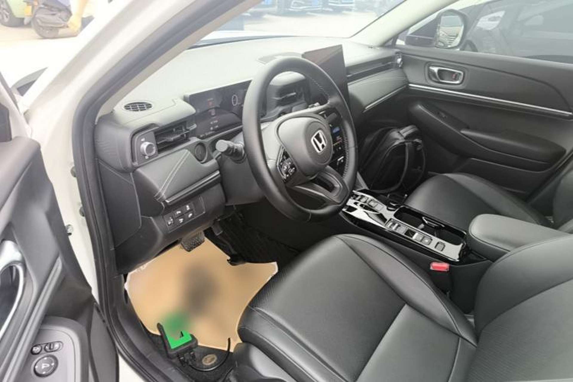 Used Honda e:NP1 2023 420 km Vision Edition Driver Seat