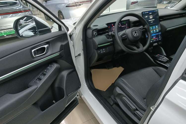 Used Honda e:NP1 2023 420 km Vision Edition Driver Seat