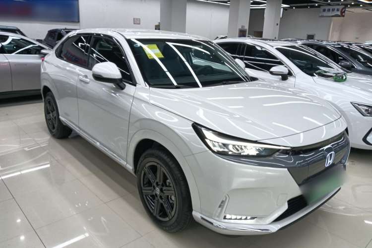 Used Honda e:NP1 2023 420 km Vision Edition Front Right 45 Deg